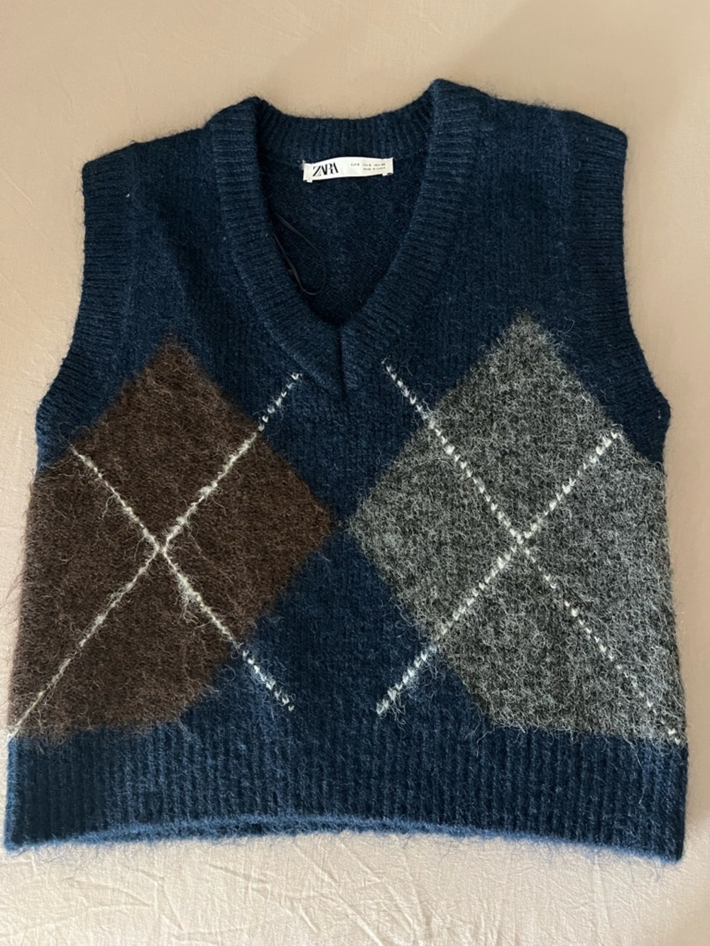 Zara Blue Argyle Crewneck Sweater with Brown and Gray Diamonds
 Sweater vest